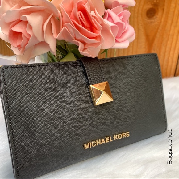 Michael Kors Handbags - Michael kors Karla large MF phone wallet black